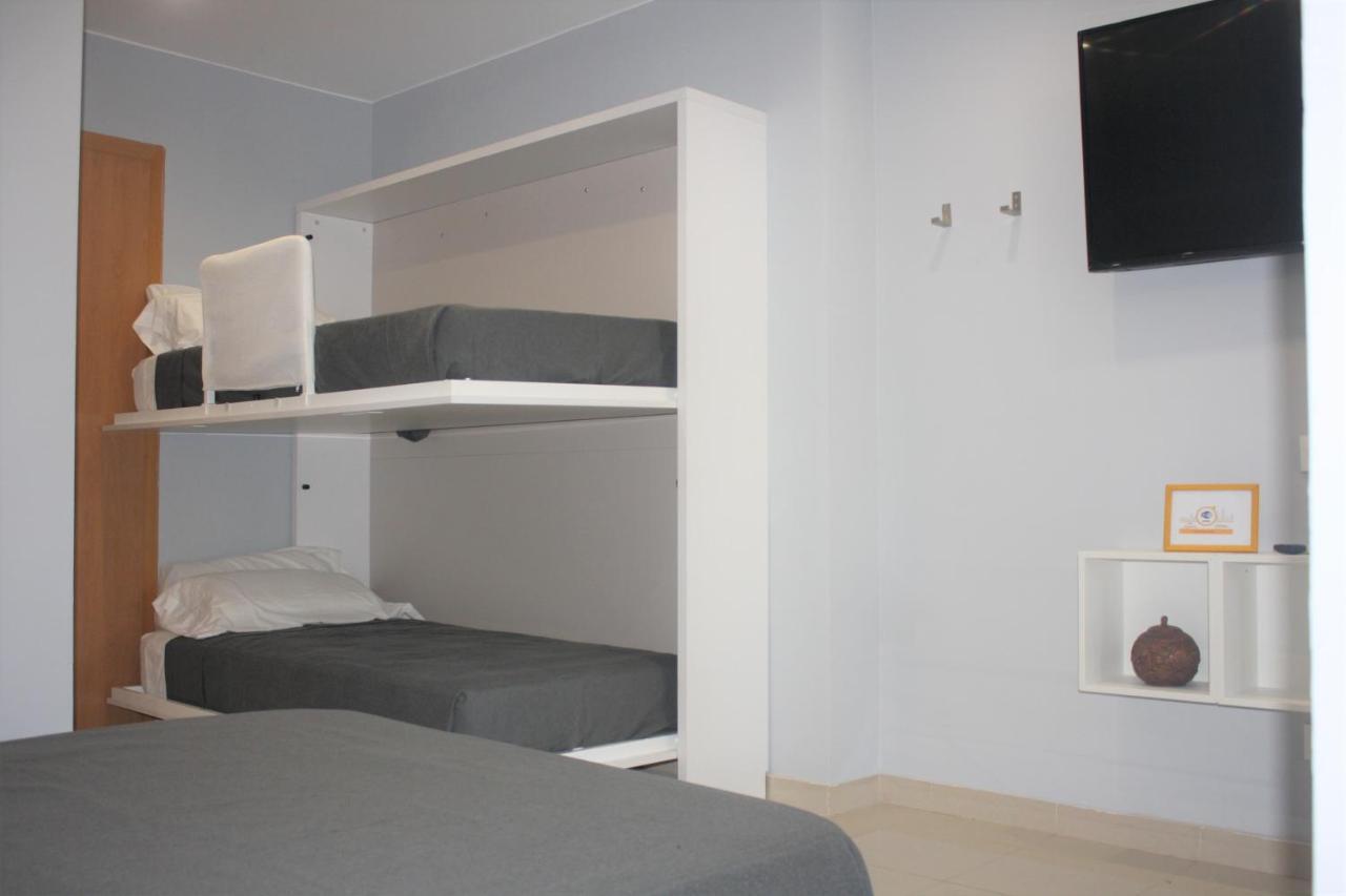 Alguera Hola Apartments Барселона Екстер'єр фото